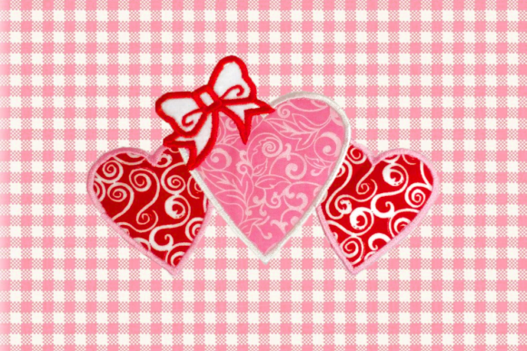 A Designer's Hands-On Review of Trio of Hearts with a Bow